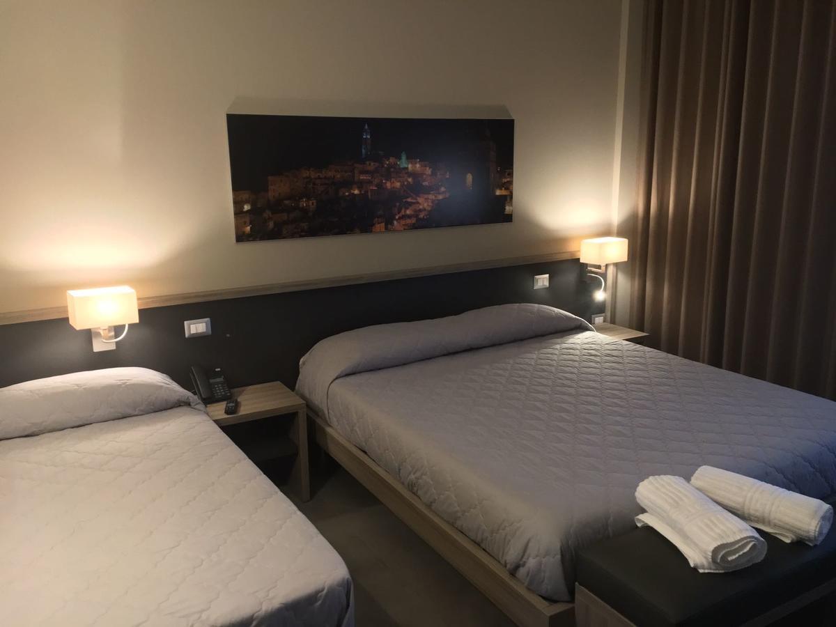 La Sosta Motel Tavola Calda Матера Екстериор снимка