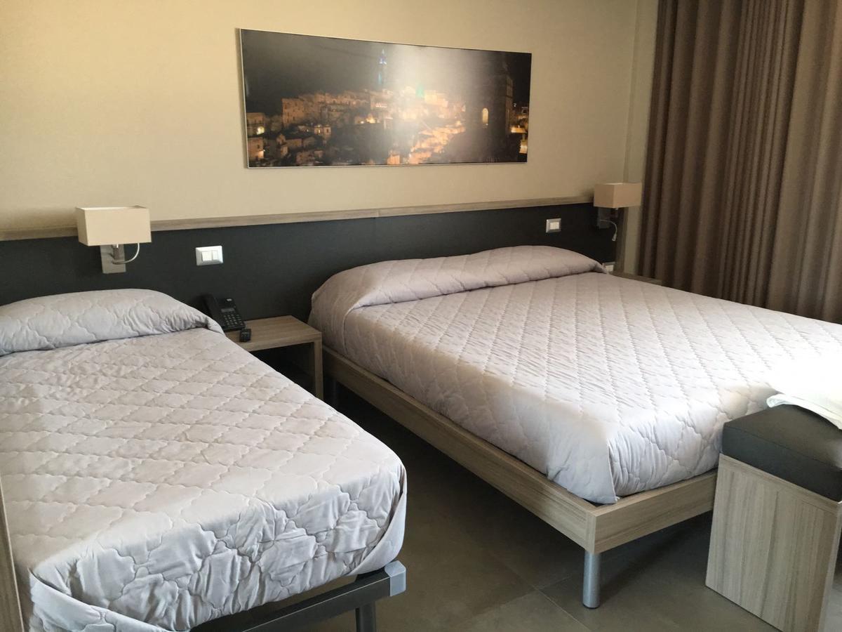 La Sosta Motel Tavola Calda Матера Екстериор снимка