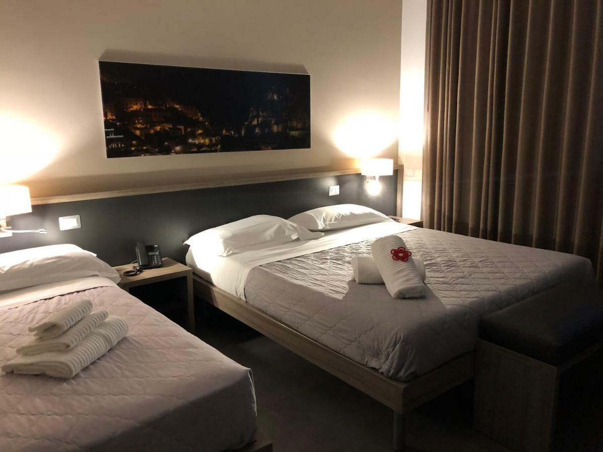 La Sosta Motel Tavola Calda Матера Екстериор снимка
